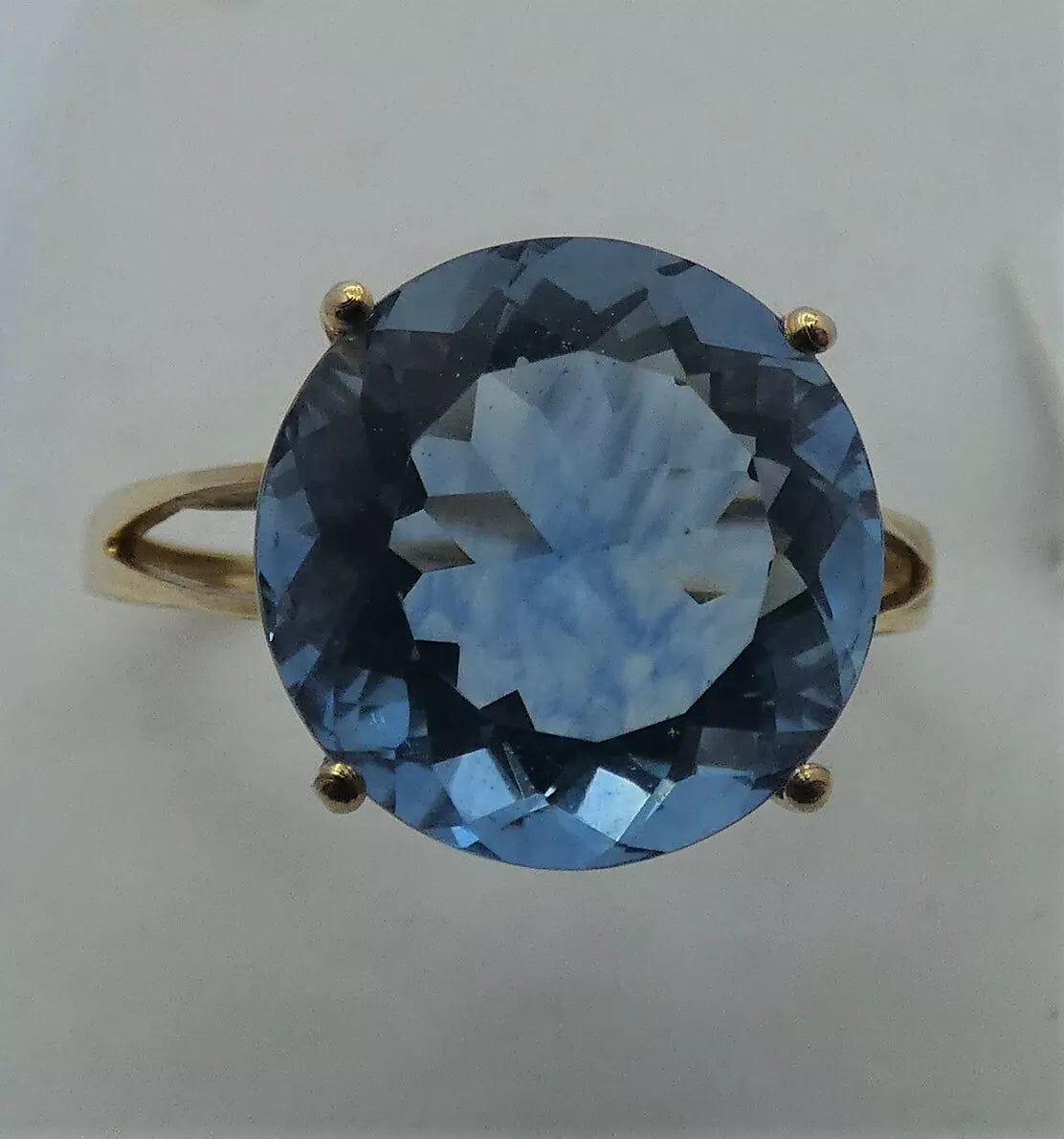 Fluorite Ring Colour Change MASSIVE 9.38 Carats 9ct Yellow Gold SIZE S BA32