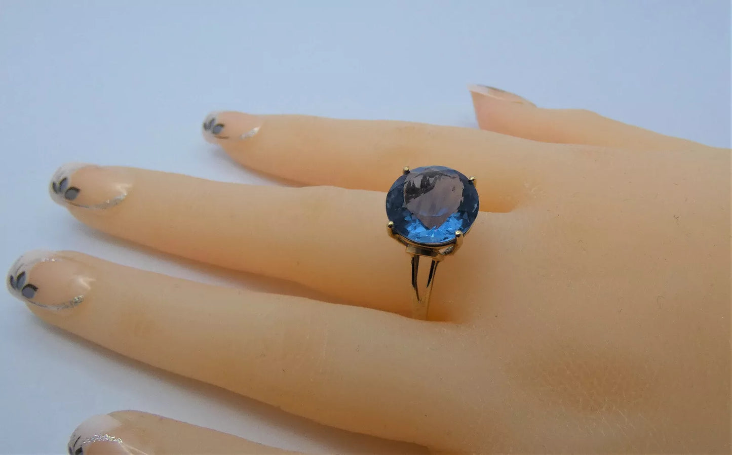 Fluorite Ring Colour Change MASSIVE 9.38 Carats 9ct Yellow Gold SIZE S BA32