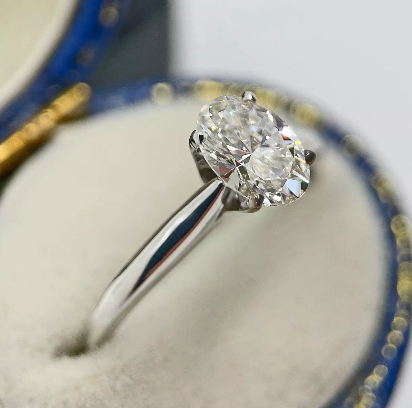 Diamond Ring Solitaire Oval 0.85 Carats 14ct White Gold Size K BA24