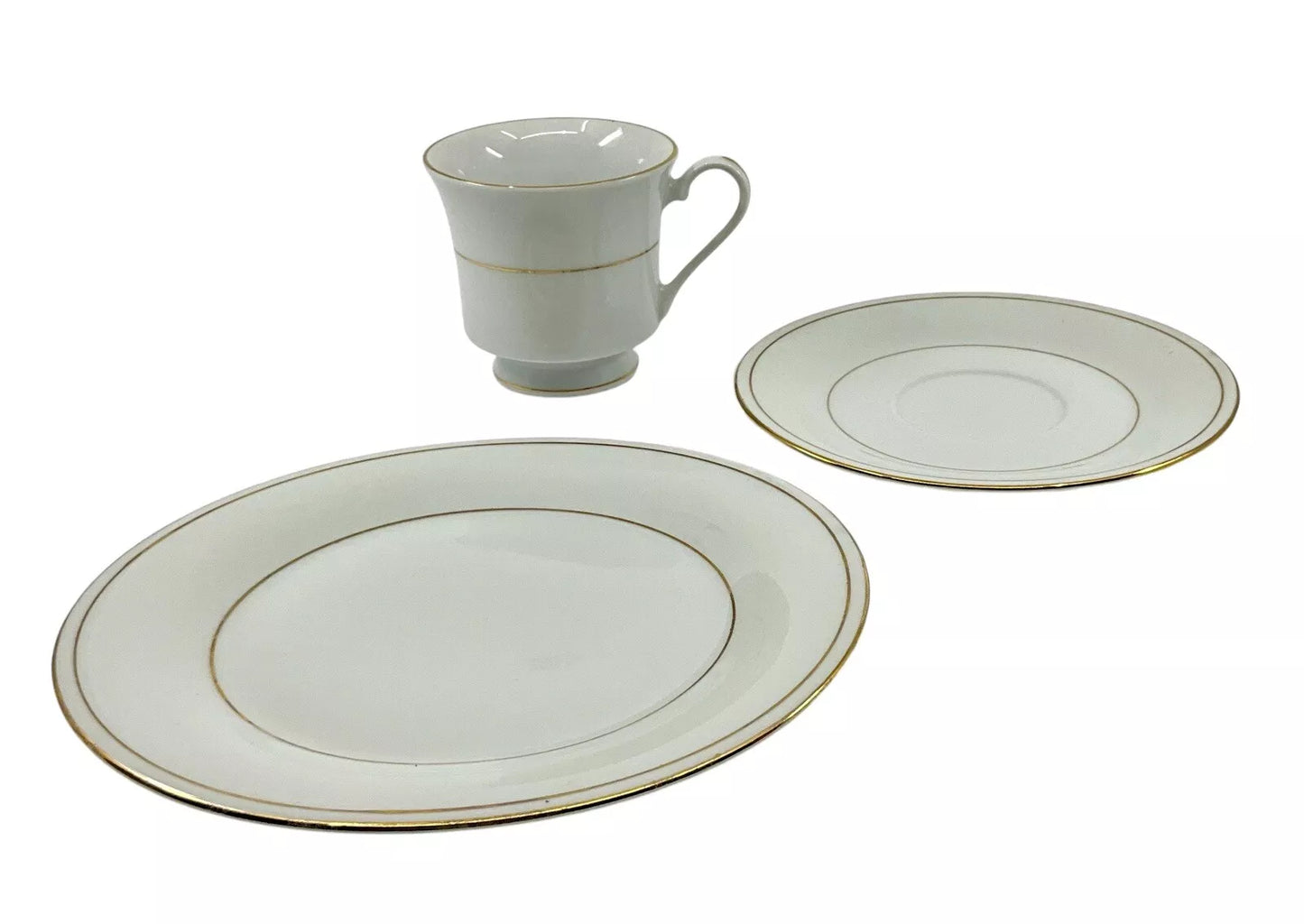 CROWN MING JIAN SHIANG FINE. BONE CHINA 34 PIECE DINNER / TEA SET SH83