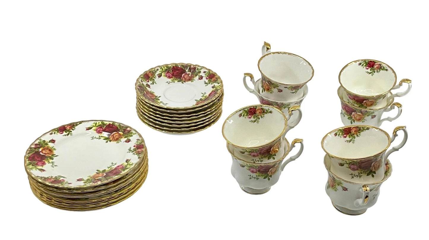 ROYAL ALBERT OLD COUNTRY ROSES 35 PIECE TEA SET OCR3