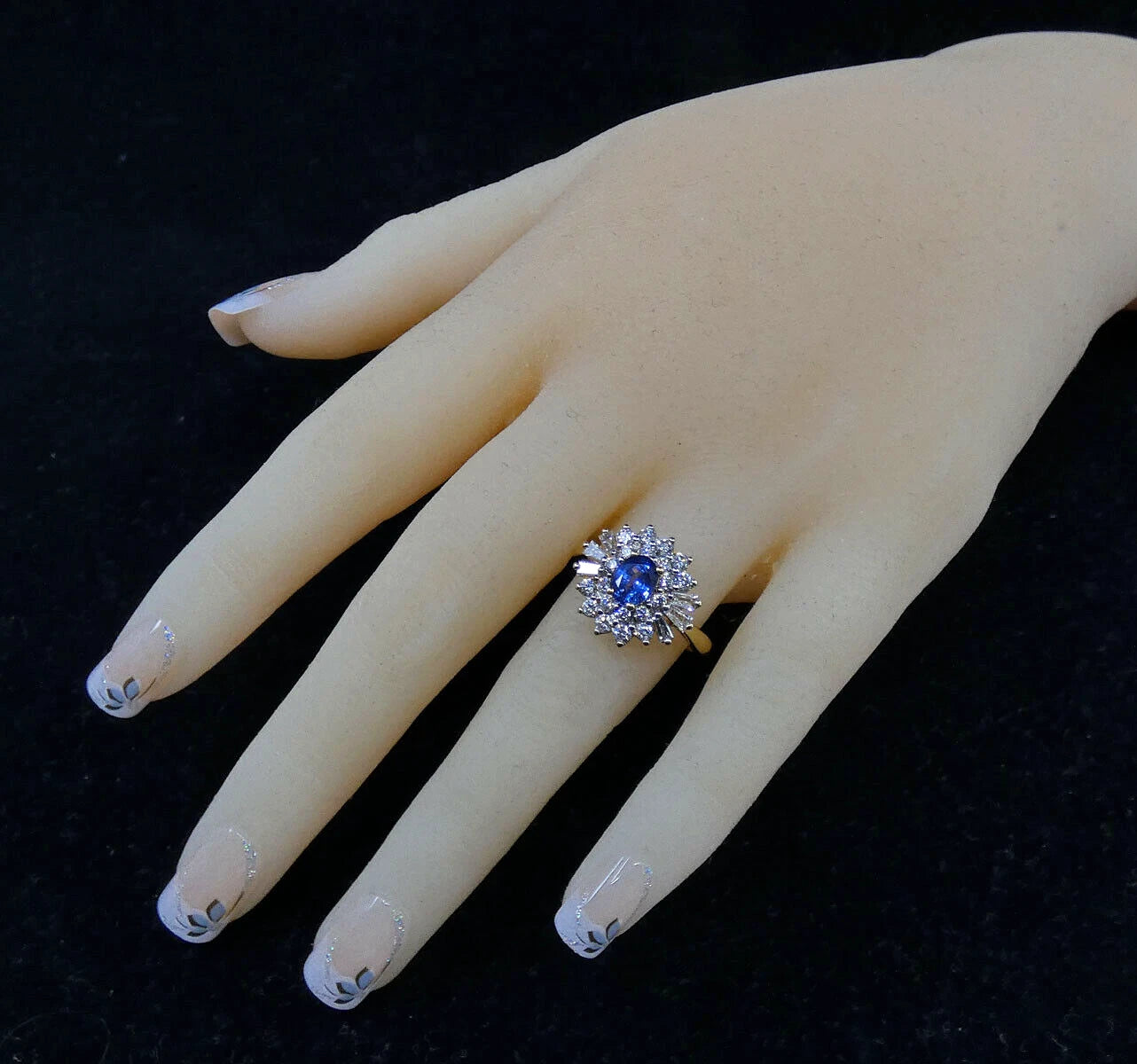 Sapphire Diamond Ring 1.76 Carats Designer Cluster 18ct Yellow Gold Ba237