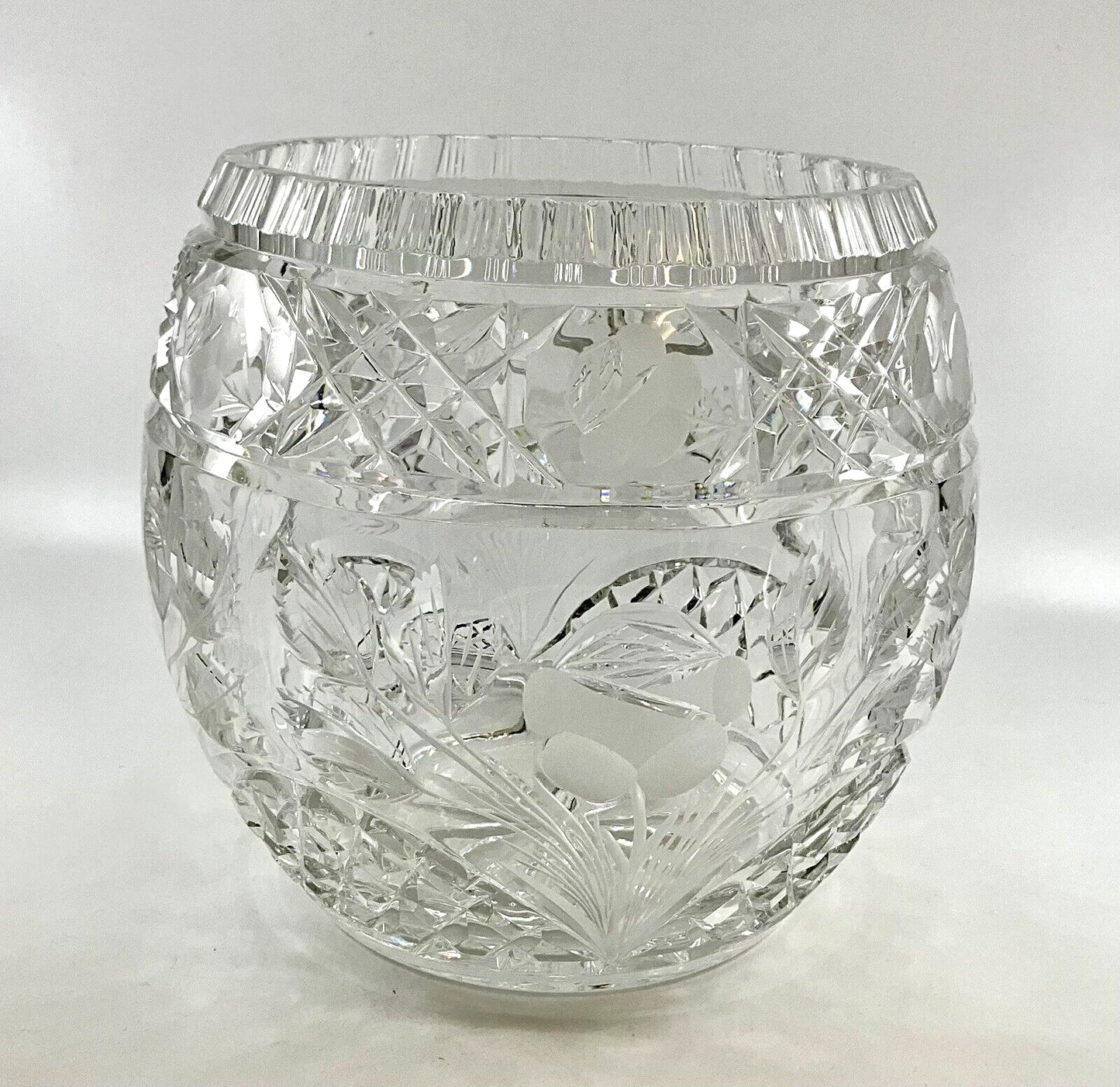 VINTAGE CUT LEAD CRYSTAL PUNCHBOWL & COVER OF LARGE PROPORTION WITH LADLE& PLATE