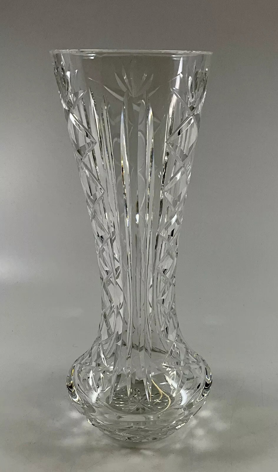 VINTAGE WATERFORD CUT LEAD CRYSTAL VASE GOTHIC MARK SH23