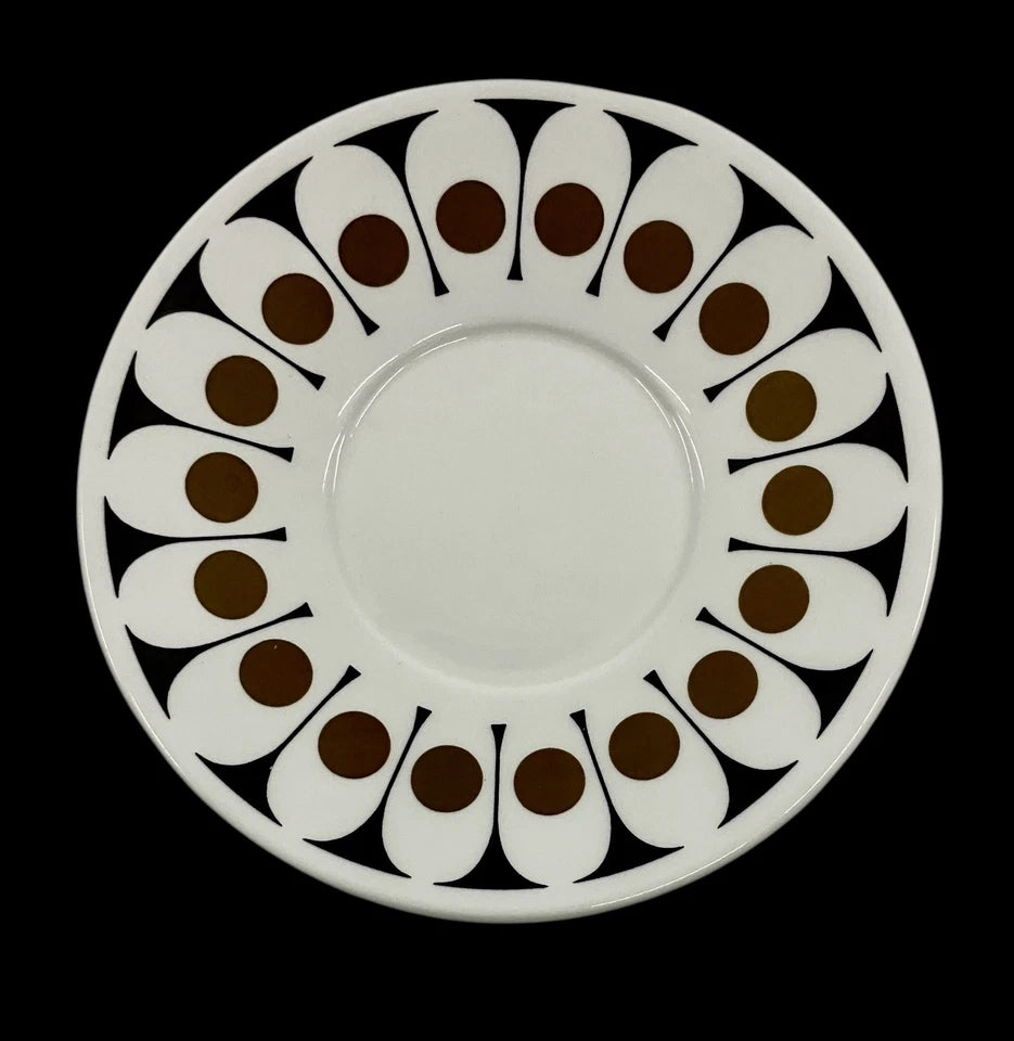 VINTAGE BLACK VELVET 22 PIECE COFFEE SET INC.COFFEE POT BY JOHN RUSSELL SH48